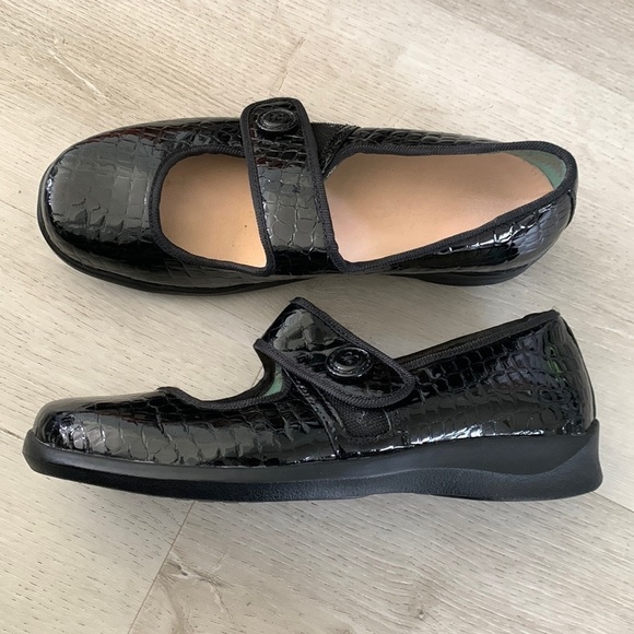 APEX MARY JANE DIABETIC STYLE SHOE Leather 9M black patent croc style textured - Picture 1 of 9